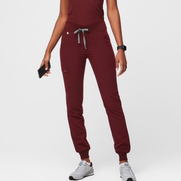 FIGS Zamora High Waisted 2.0 Jogger PXS Burgundy - Picture 1 of 2